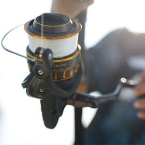 BG8000 CARRETE PARA PESCA DE SPINNING BLACK GOLD 8000 - DAIWA [CLONE] [CLONE]