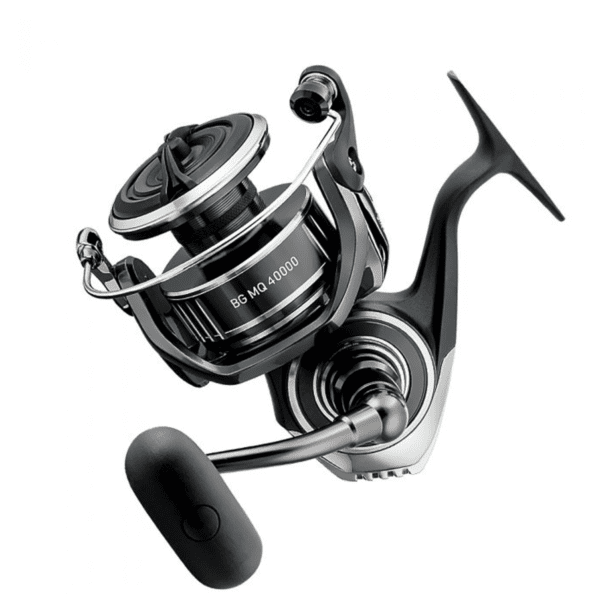 BGMQ14000-H CARRETE PARA PESCA DE SPINNING BG MQ COLOR NEGRO DAIWA