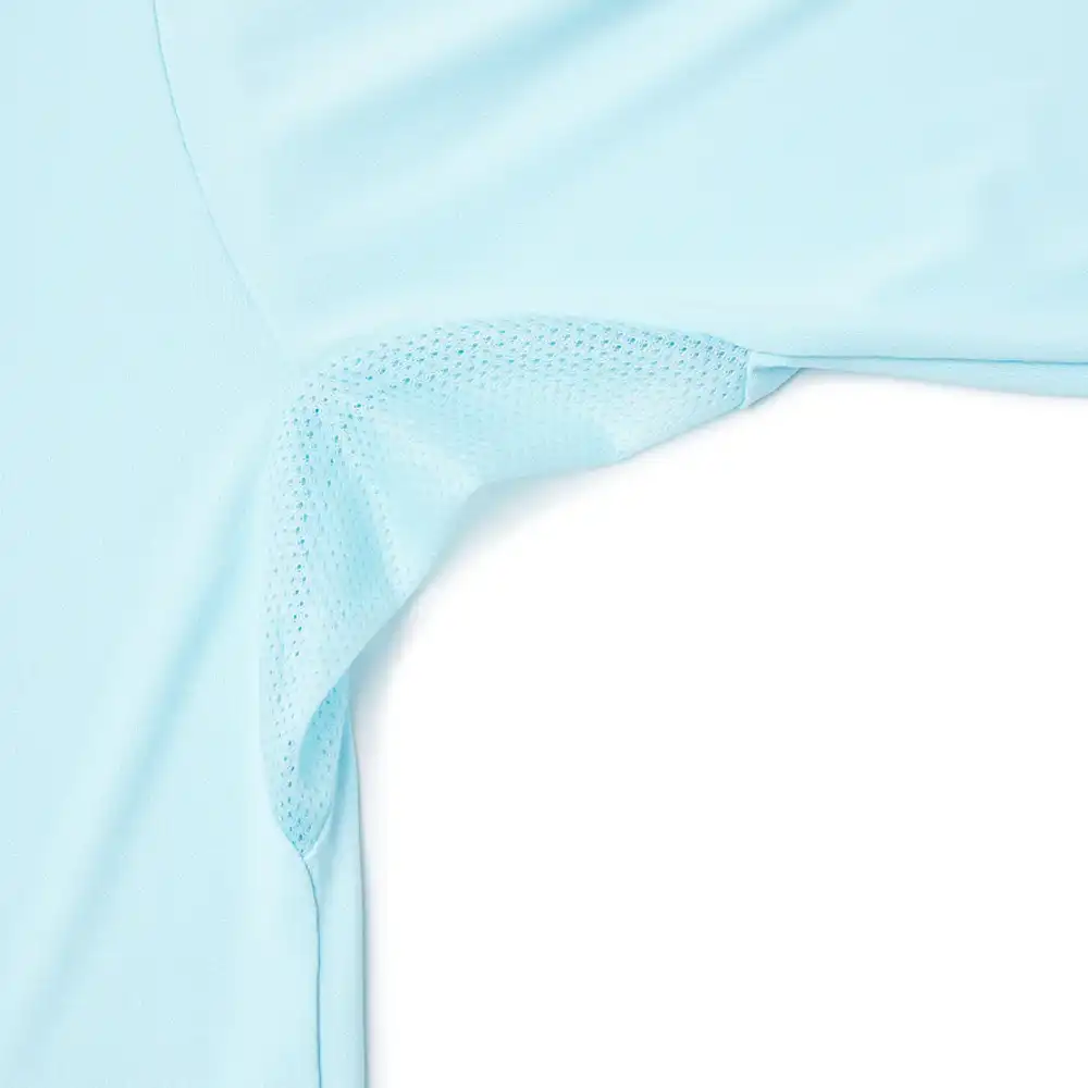 101524112S-TAB PLAYERA CON CAPUCHA AQUATEK OUTER REALM DE MANGA LARGA – COLOR AZUL TAHITÍ – PELAGIC - Imagen 3